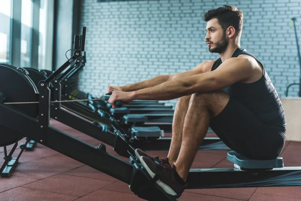 Elíptico ou Máquina de Remo: